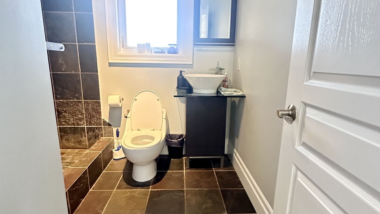 Photo of Bathroom in Adjala-Tosorontio