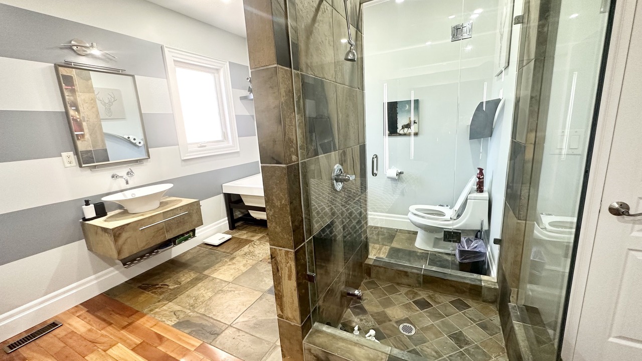 Photo of Bathroom in Adjala-Tosorontio