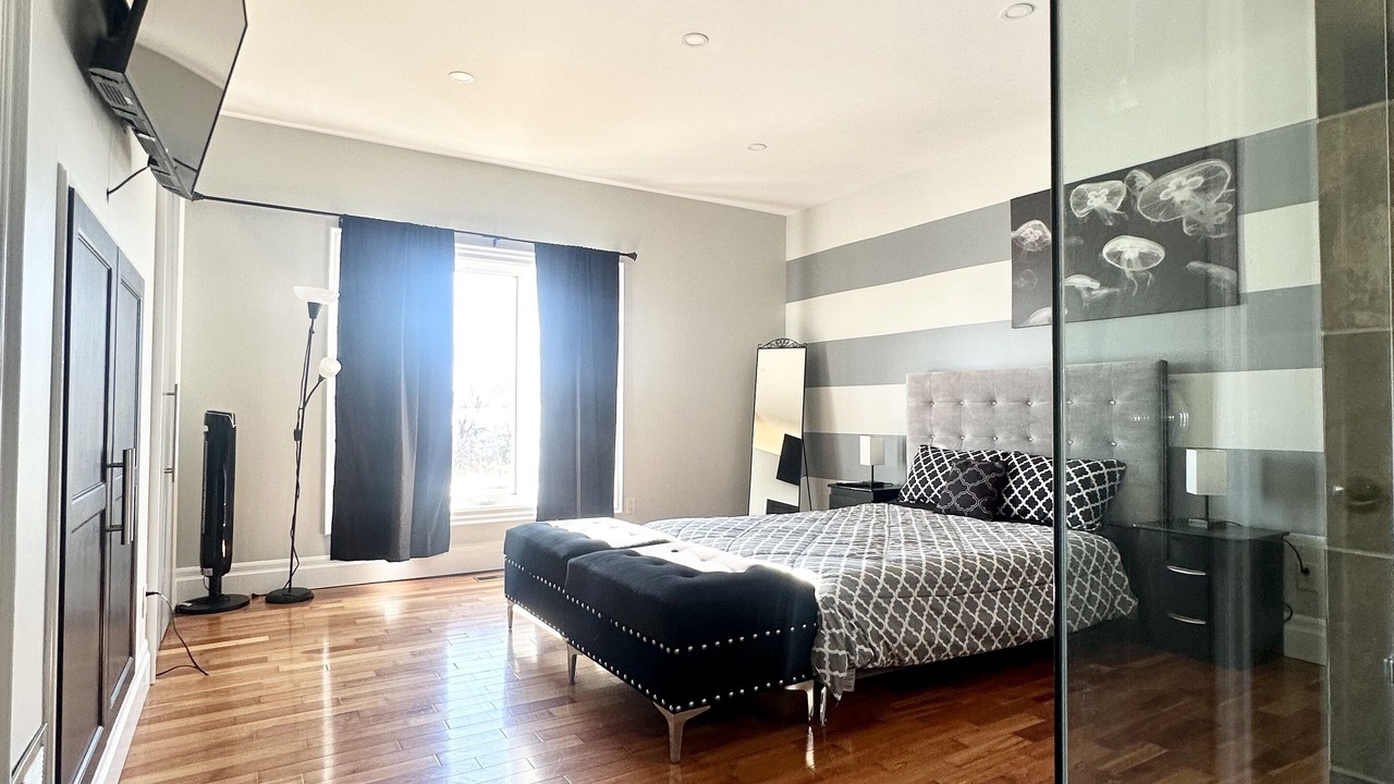 Photo of Bedroom in Adjala-Tosorontio