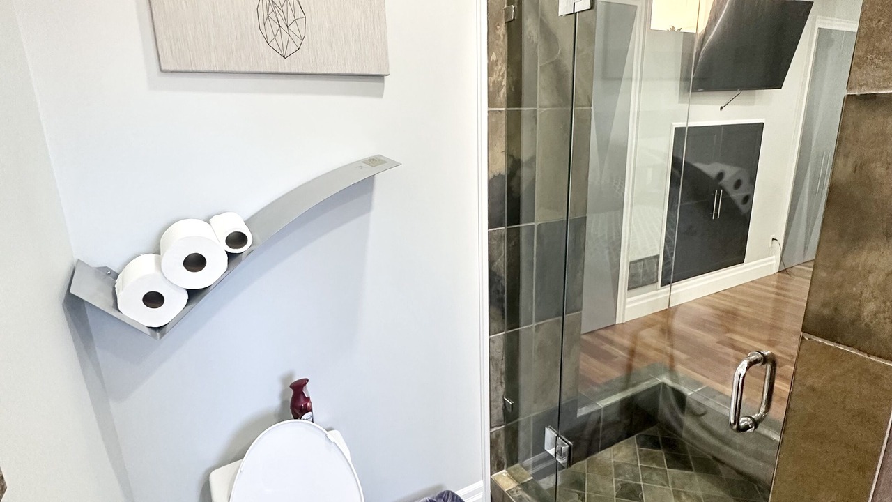 Photo of Bathroom in Adjala-Tosorontio