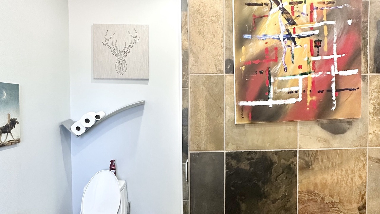 Photo of Bathroom in Adjala-Tosorontio