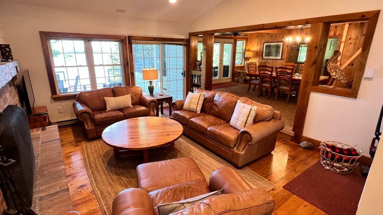 Photo of Livingroom in Burnt River