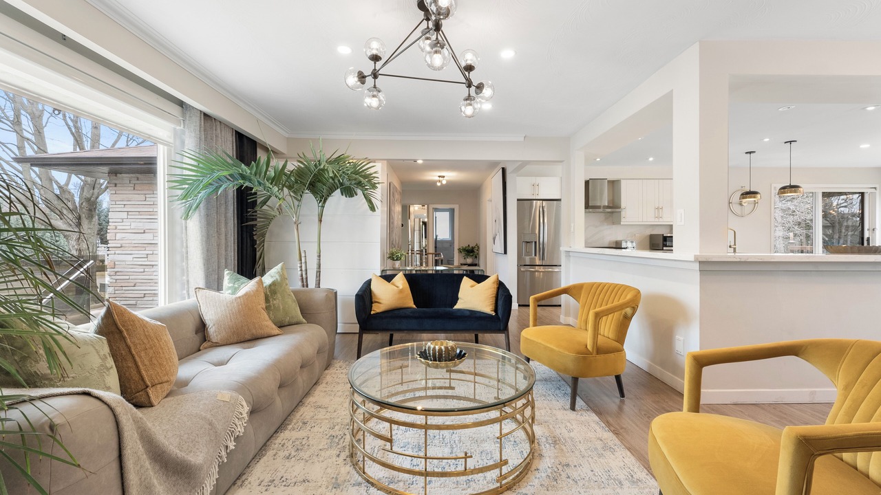 Photo of Livingroom in Richmond Hill