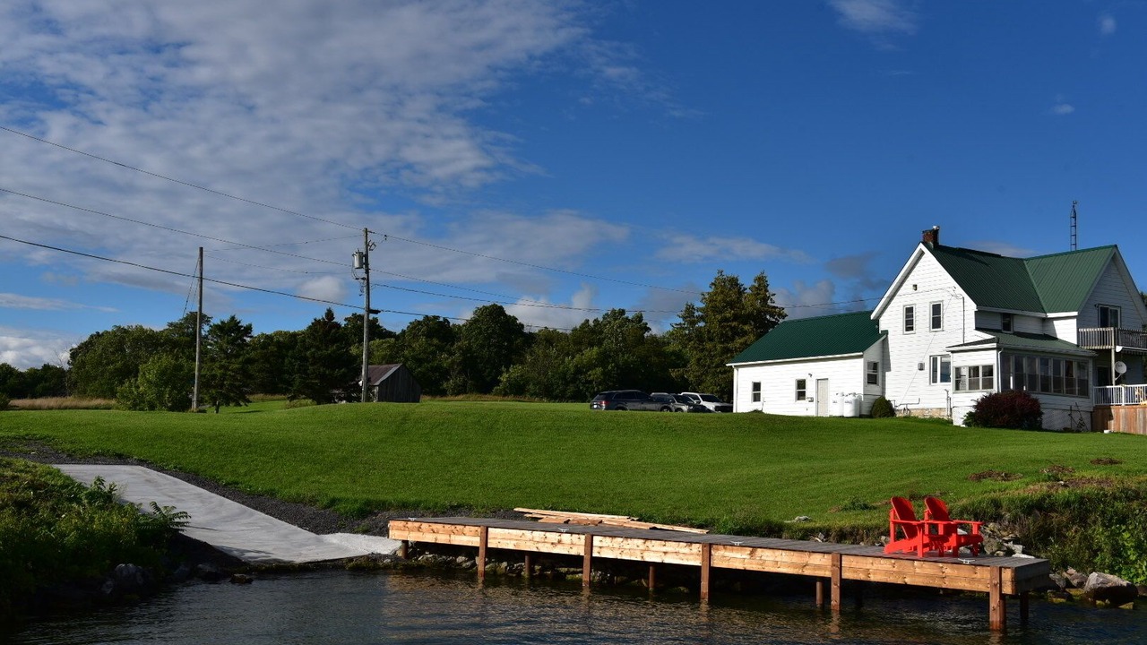 Photo of Outdoor in Howe Island