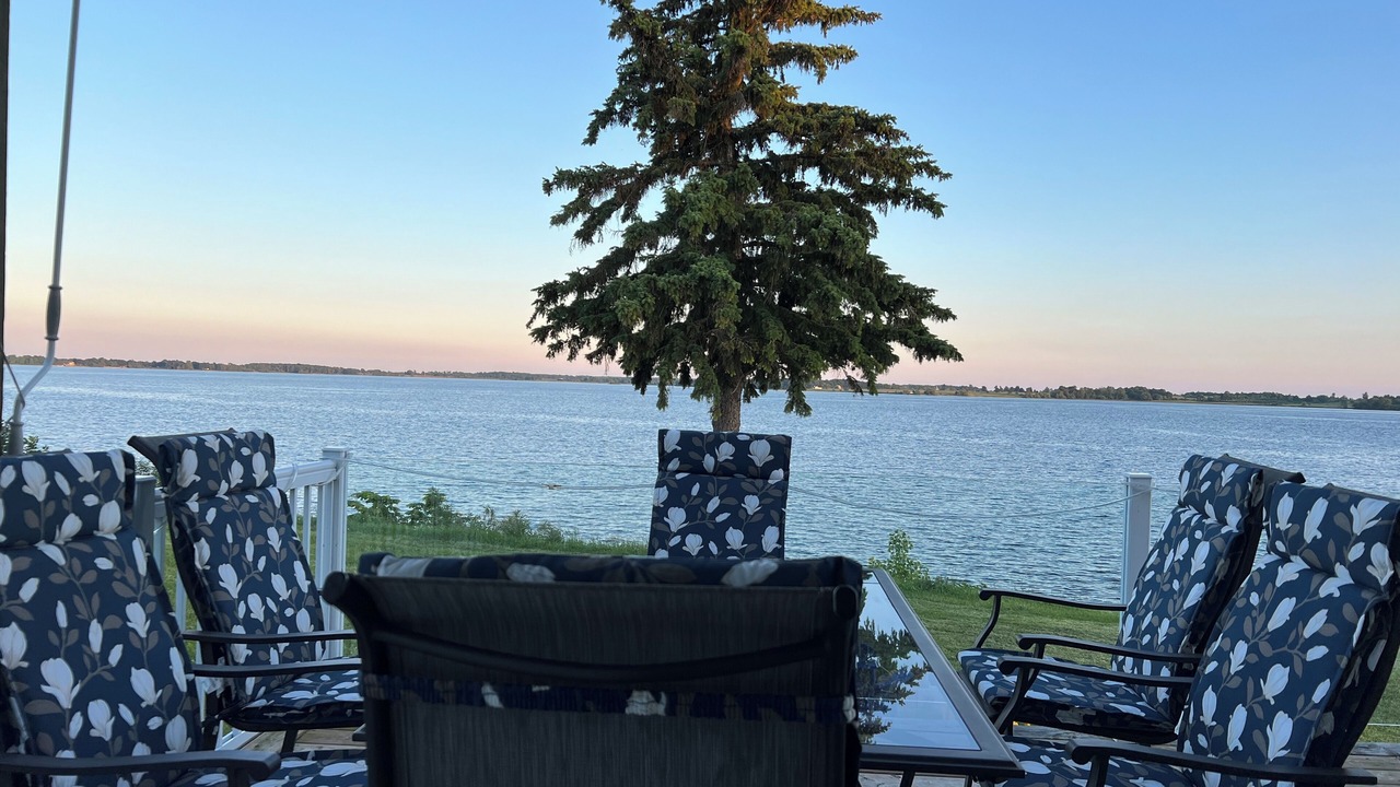 Photo of Outdoor in Howe Island