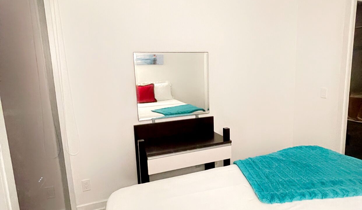 Photo of Bedroom in Lawrence Park South