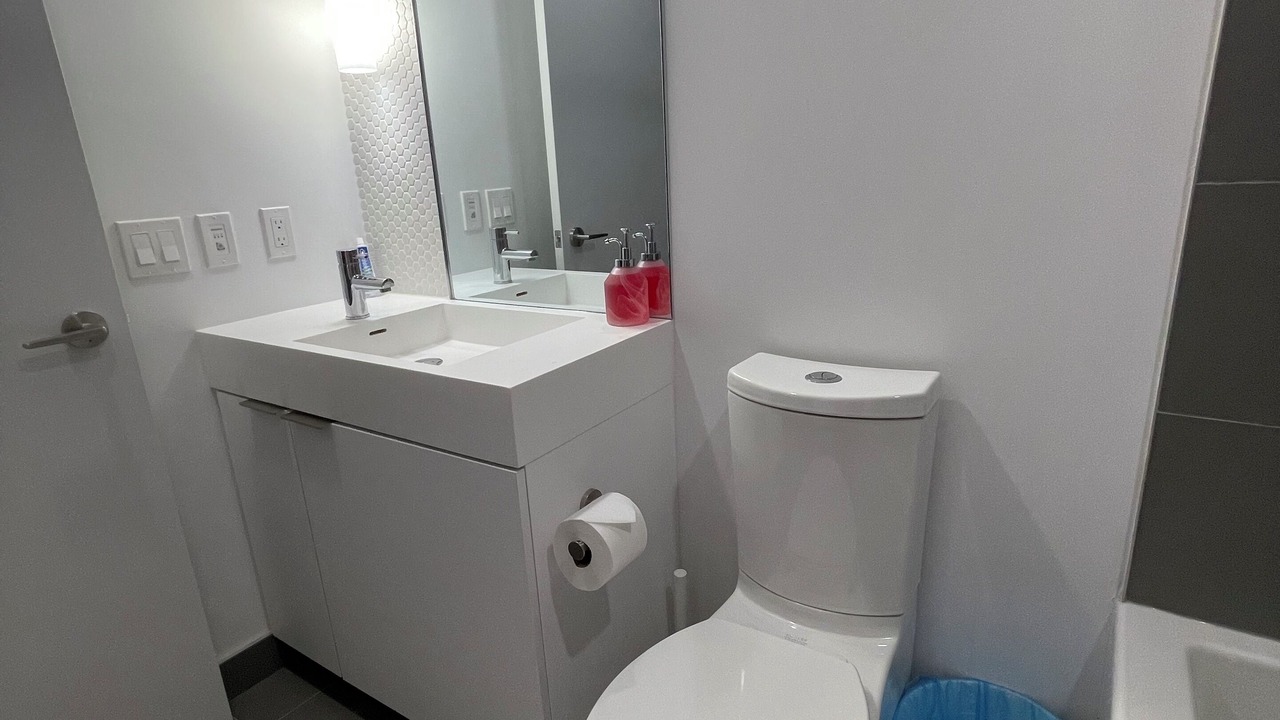 Photo of Bathroom in Lawrence Park South