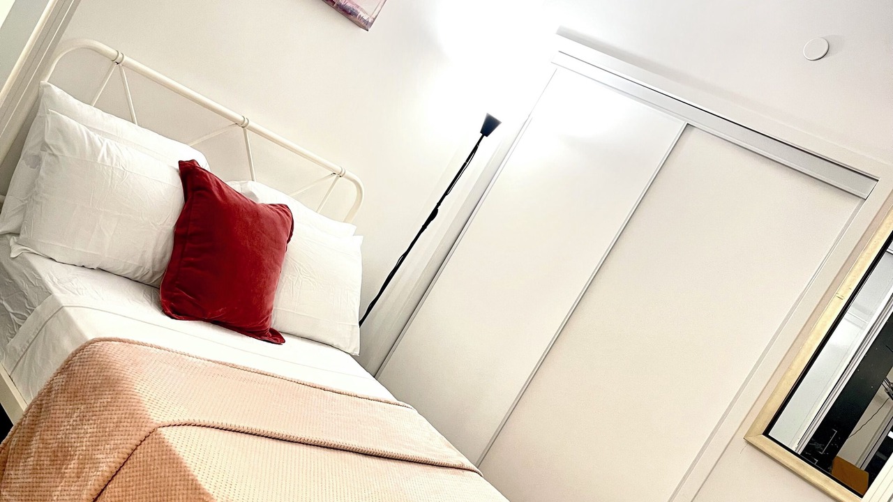 Photo of Bedroom in Lawrence Park South
