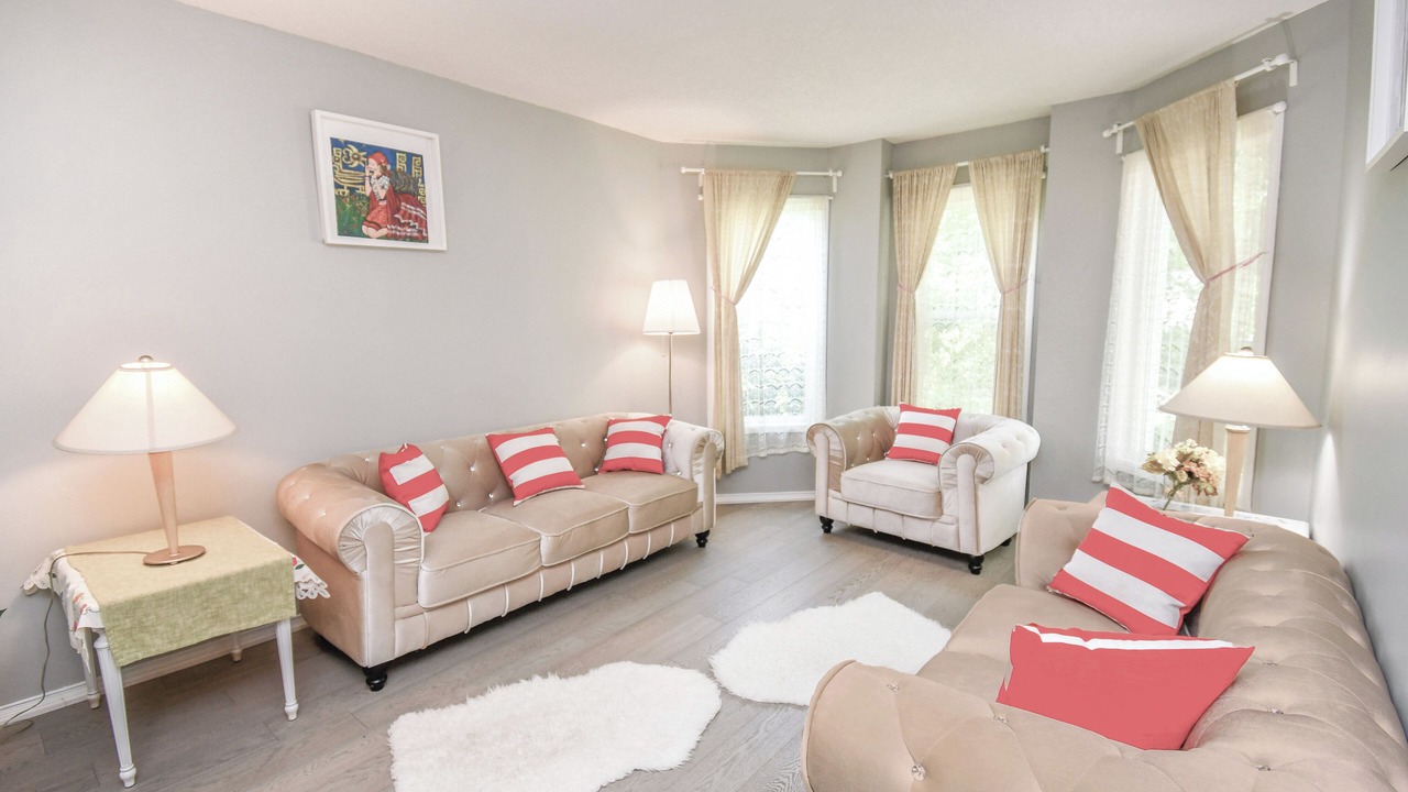 Photo of Livingroom in Alcona