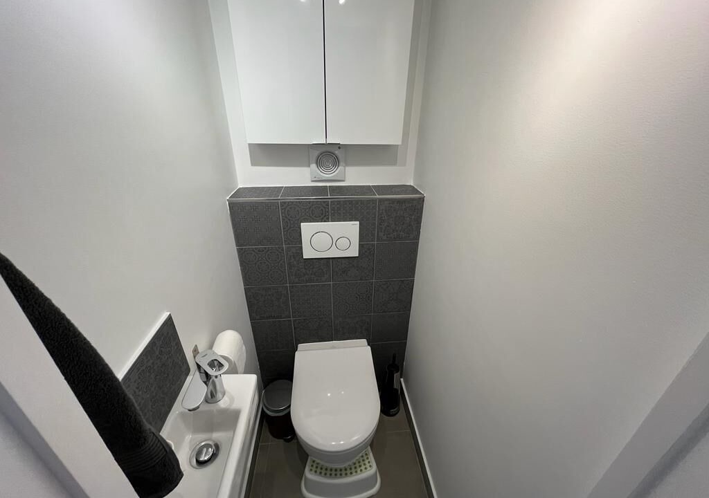 Photo of Bathroom in Chaville