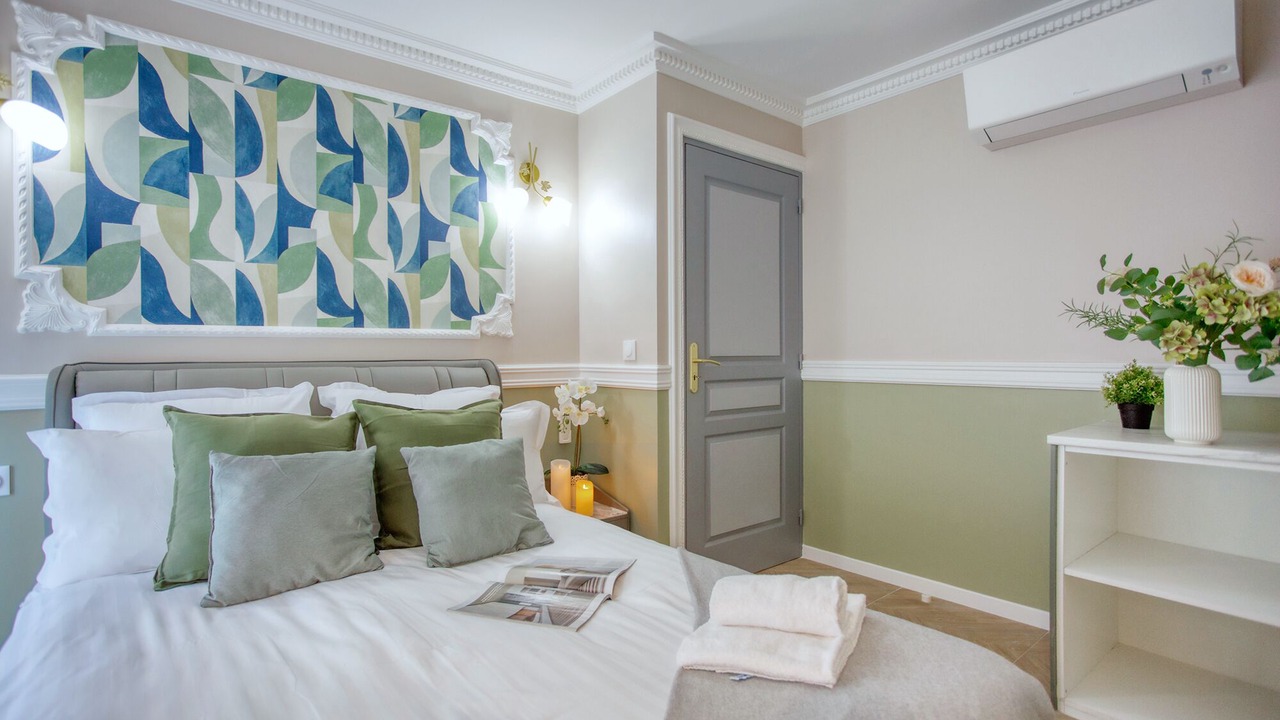 Photo of Bedroom in 11th Arrondissement