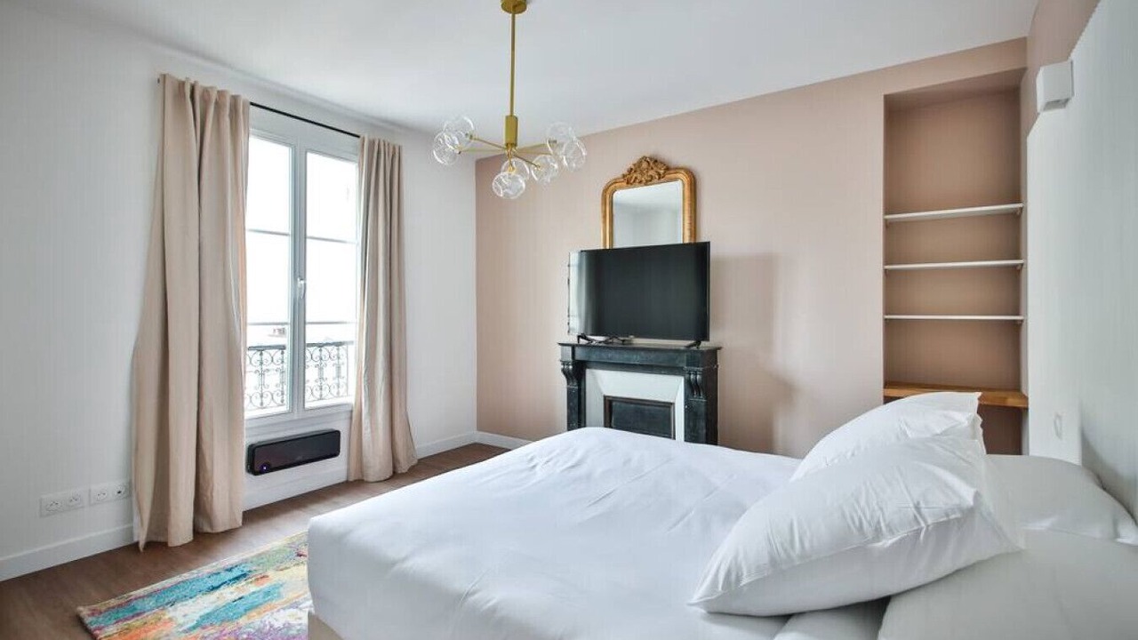 Photo of Bedroom in Grenelle