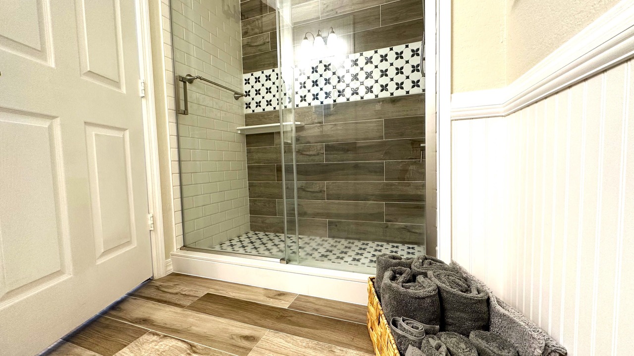 Photo of Bathroom in Venetian Bay Villages
