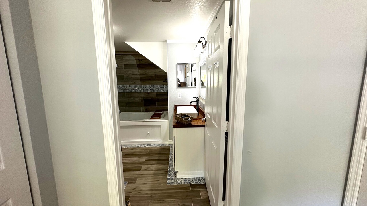 Photo of Bathroom in Venetian Bay Villages