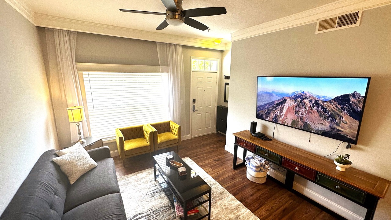 Photo of Bedroom in Venetian Bay Villages