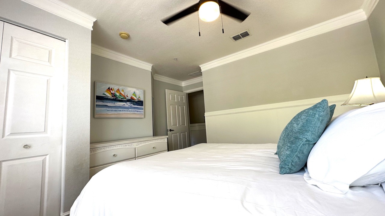 Photo of Bedroom in Venetian Bay Villages