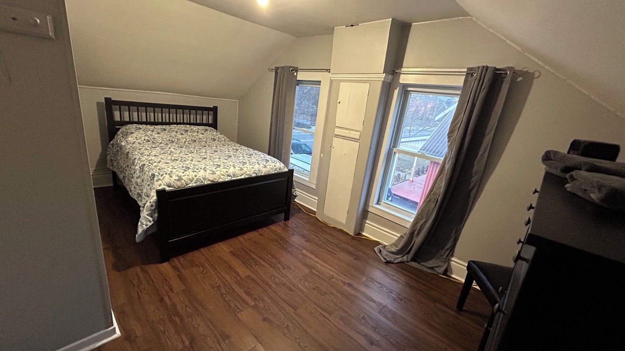 Photo of Bedroom in Napanee