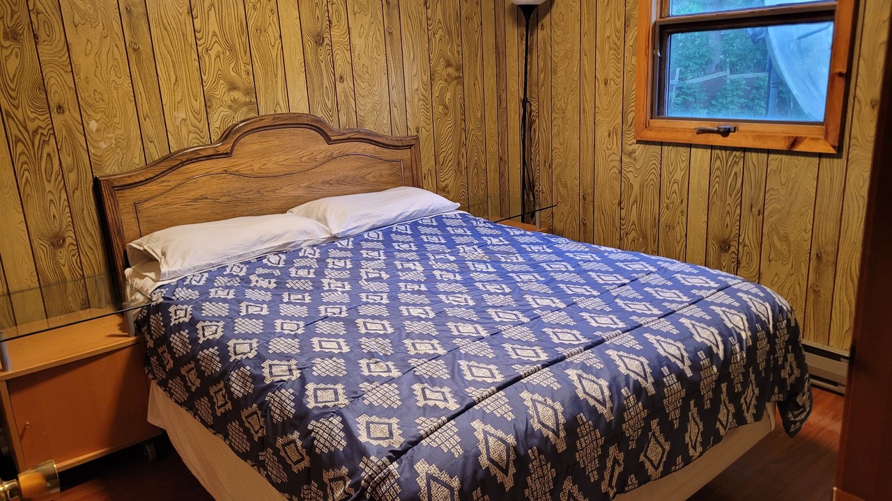 Photo of Bedroom in Northern Bruce Peninsula