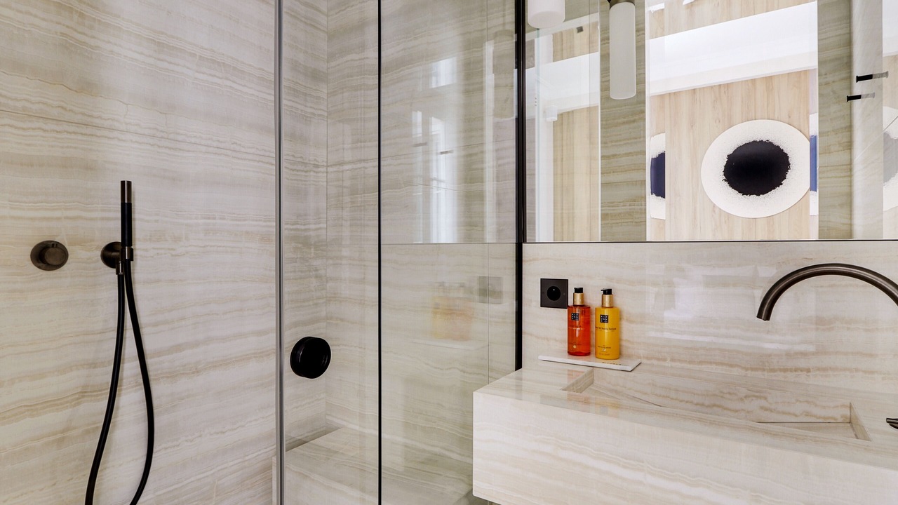 Photo of Bathroom in Les Halles