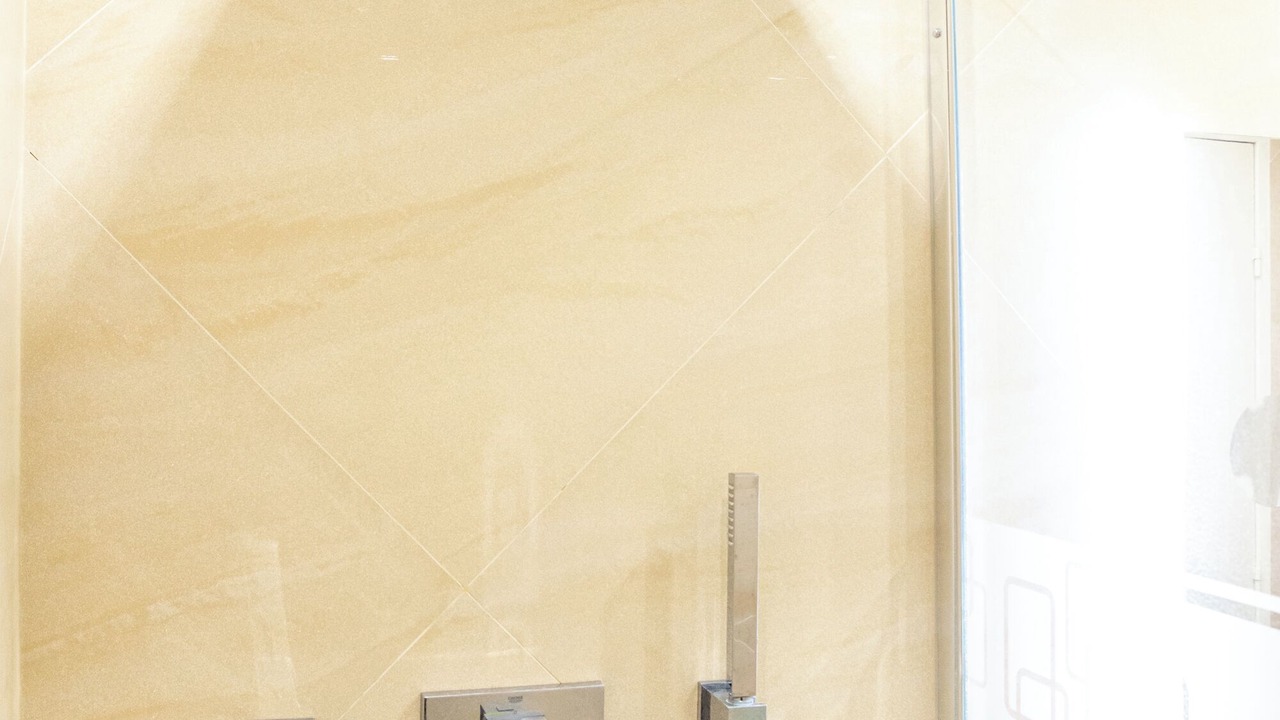 Photo of Bathroom in Saint-Lambert