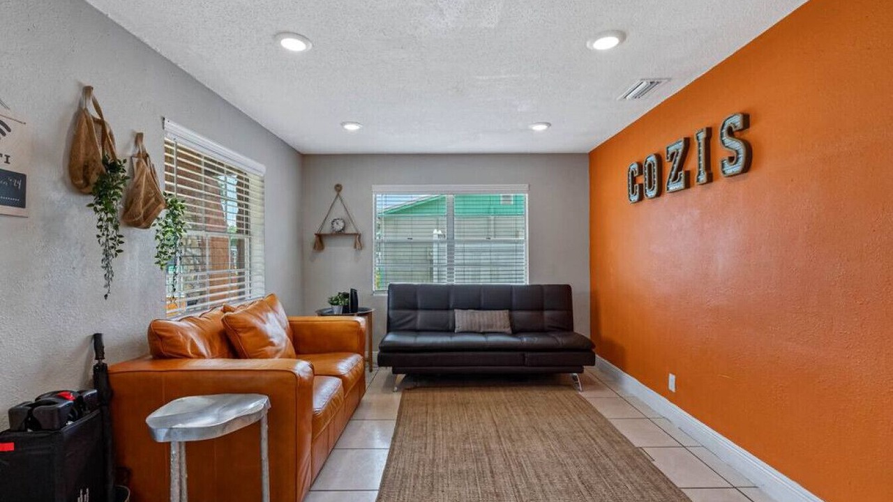 Photo of Livingroom in Greater Palm River Point CDC