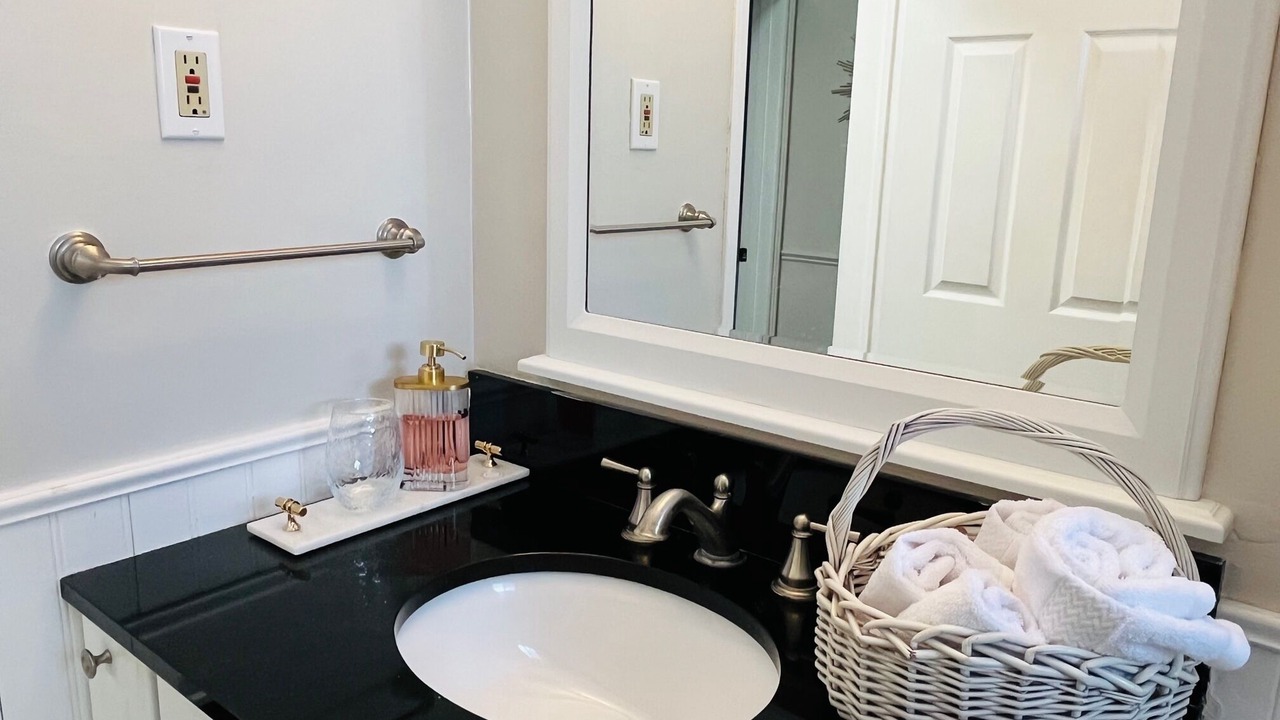 Photo of Bathroom in Carrying Place
