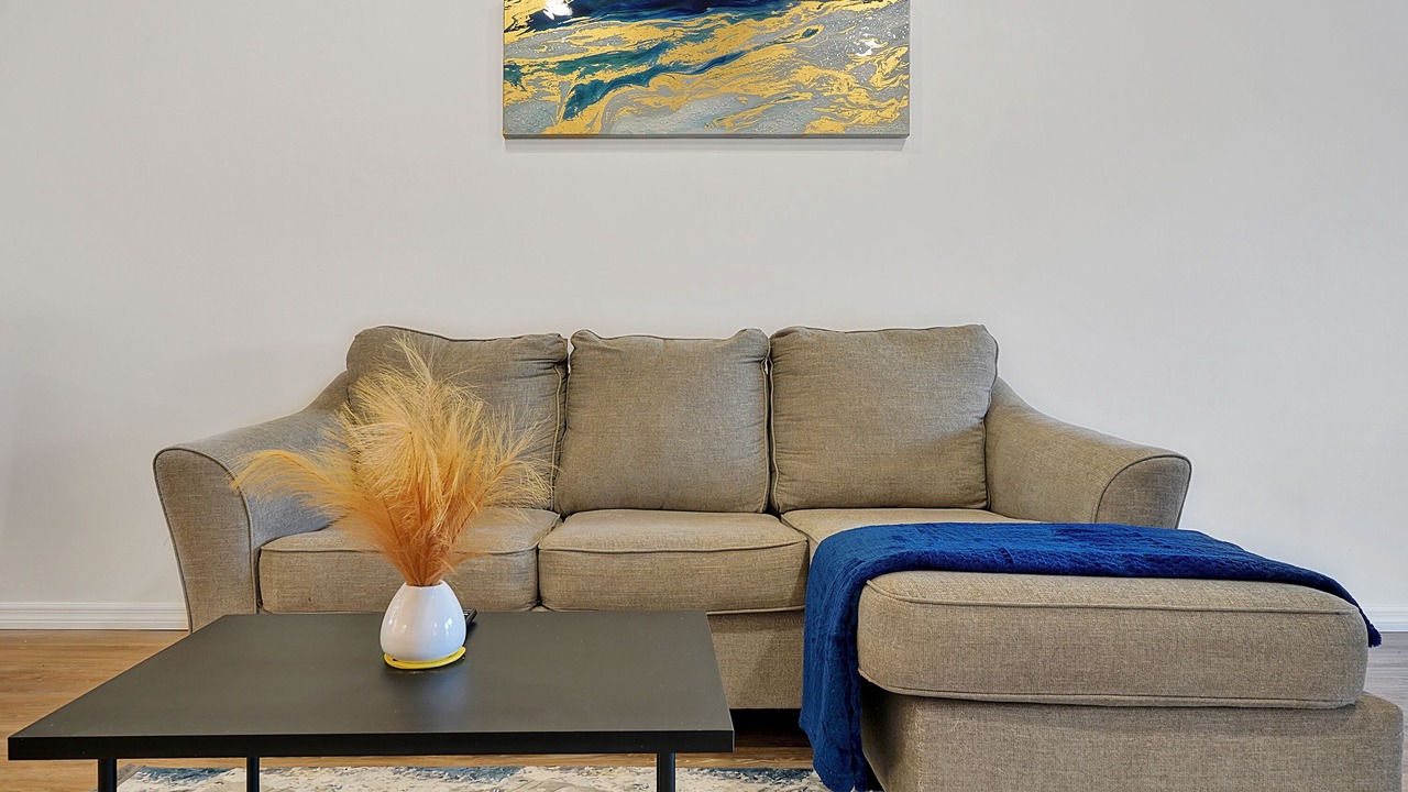 Photo of Livingroom in Oak Ridge