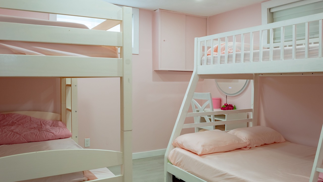 Photo of Bedroom in Mississauga Valleys