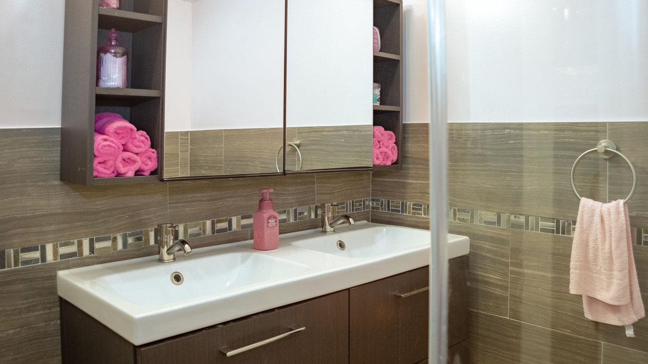 Photo of Bathroom in Mississauga Valleys
