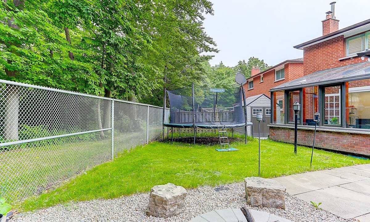 Photo of Outdoor in Steeles