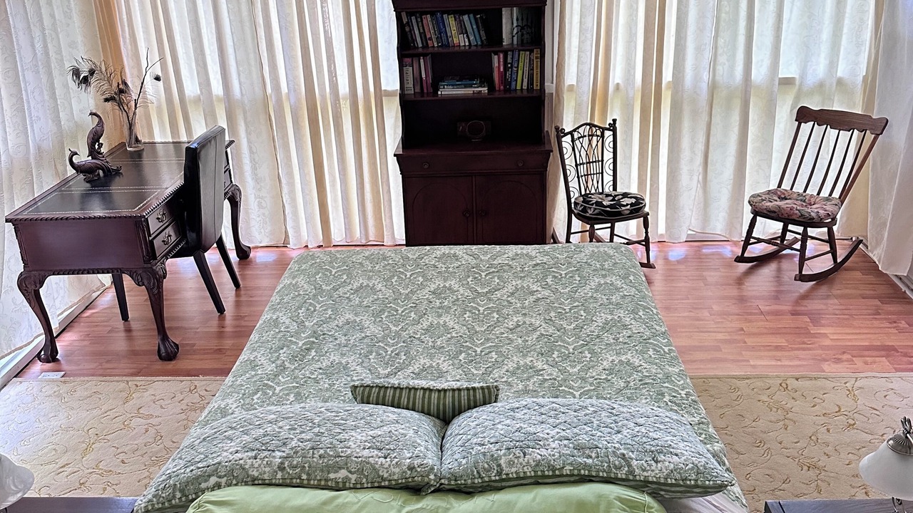 Photo of Bedroom in Utterson