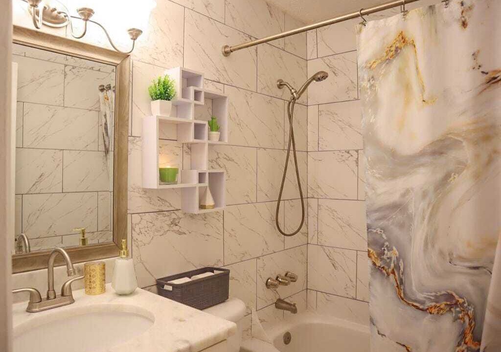 Photo of Bathroom in Fairvilla