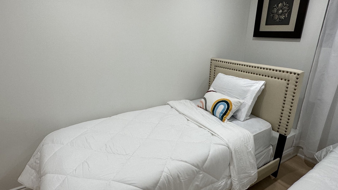 Photo of Bedroom in Halton Regional Municipality