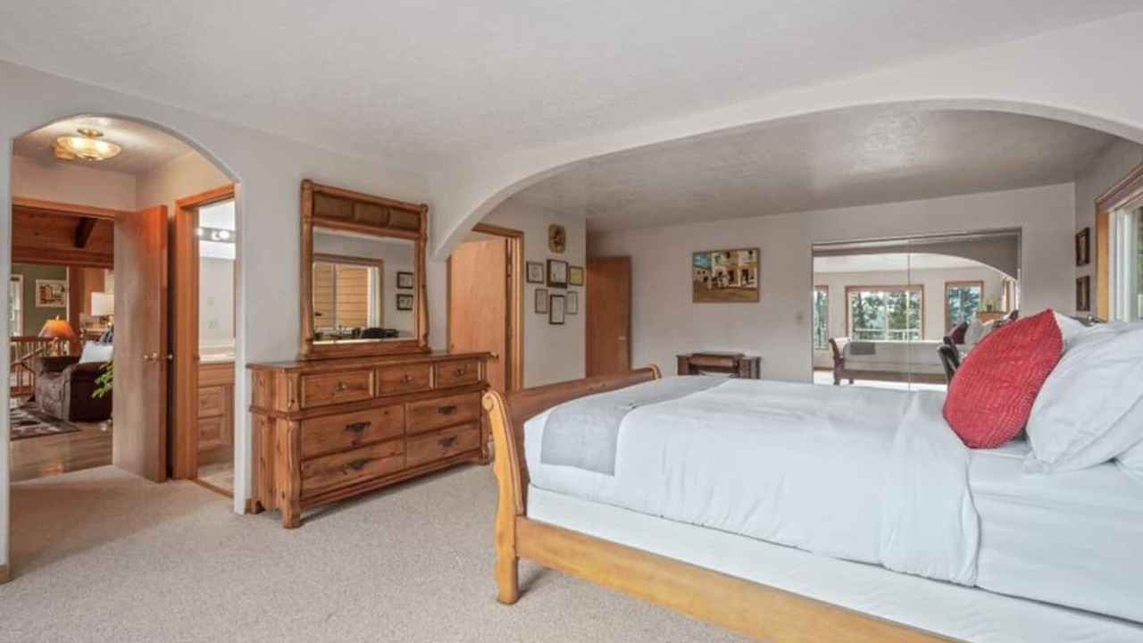 Photo of Bedroom in Bayview