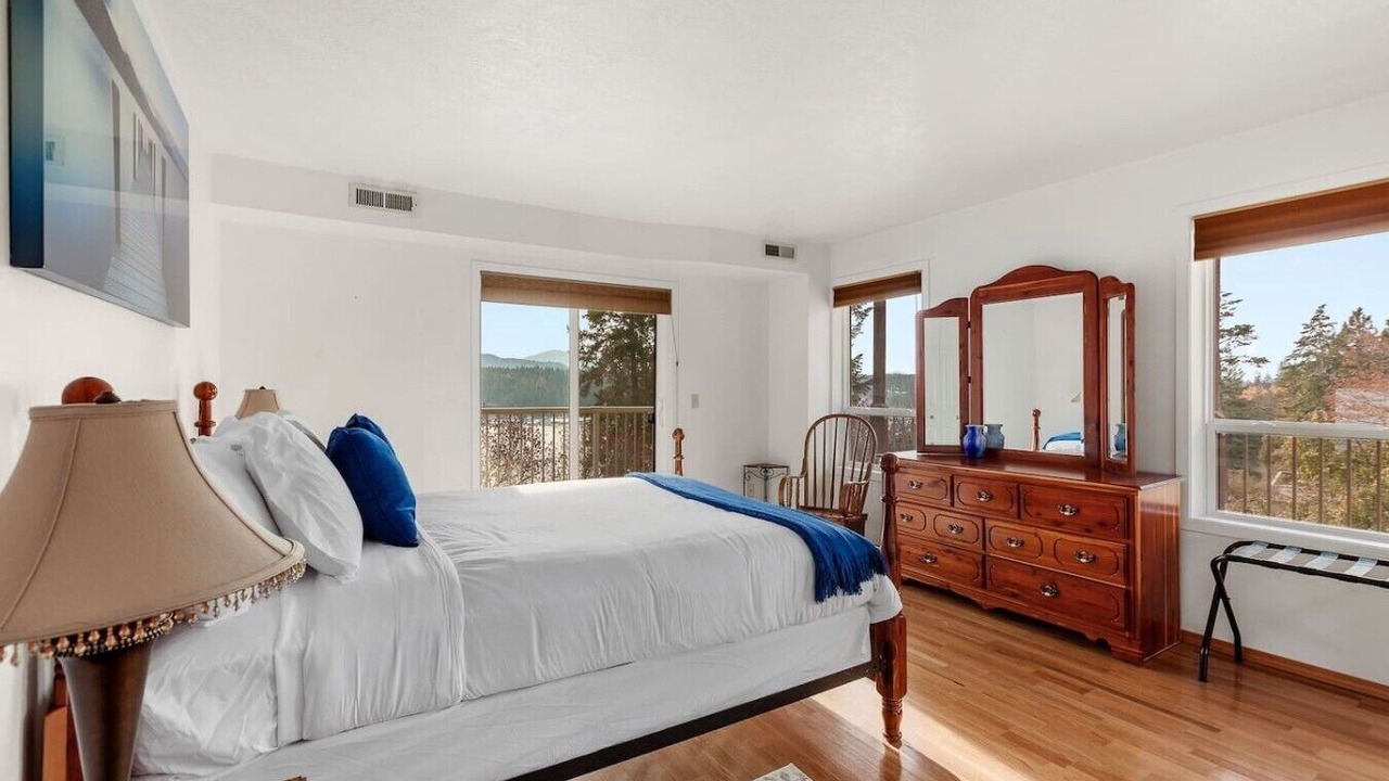 Photo of Bedroom in Bayview
