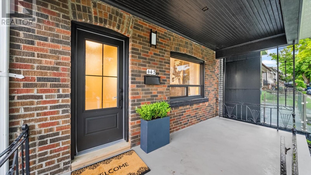 Photo of Outdoor in Earlscourt