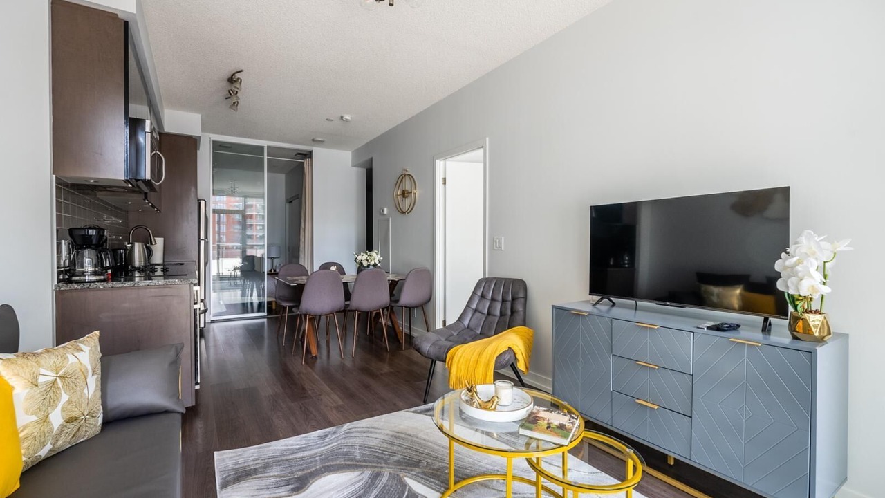 Photo of Livingroom in Mount Pleasant West