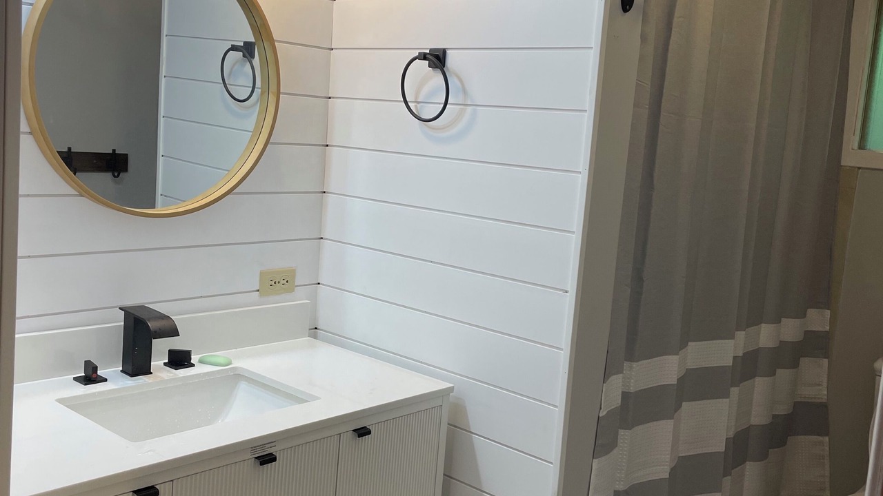 Photo of Bathroom in Coboconk