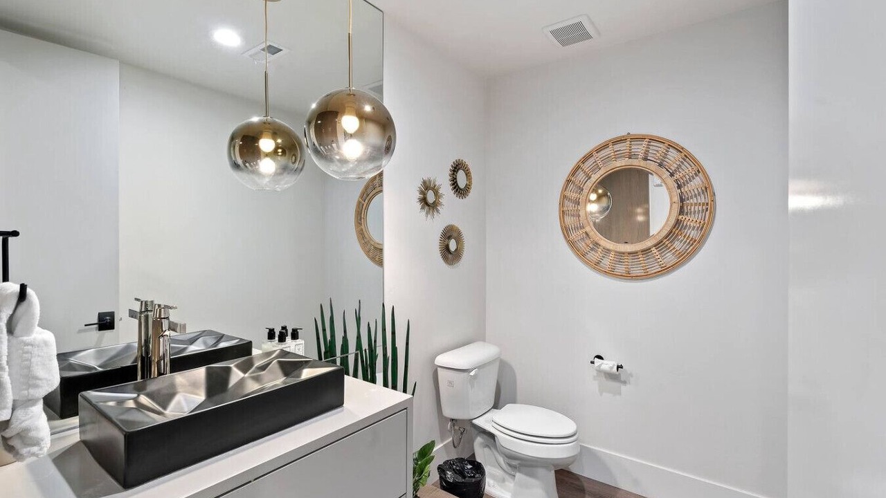 Photo of Bathroom in Hurricane