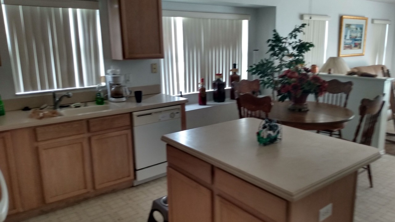 Photo of Kitchen in Lake Davenport Estates