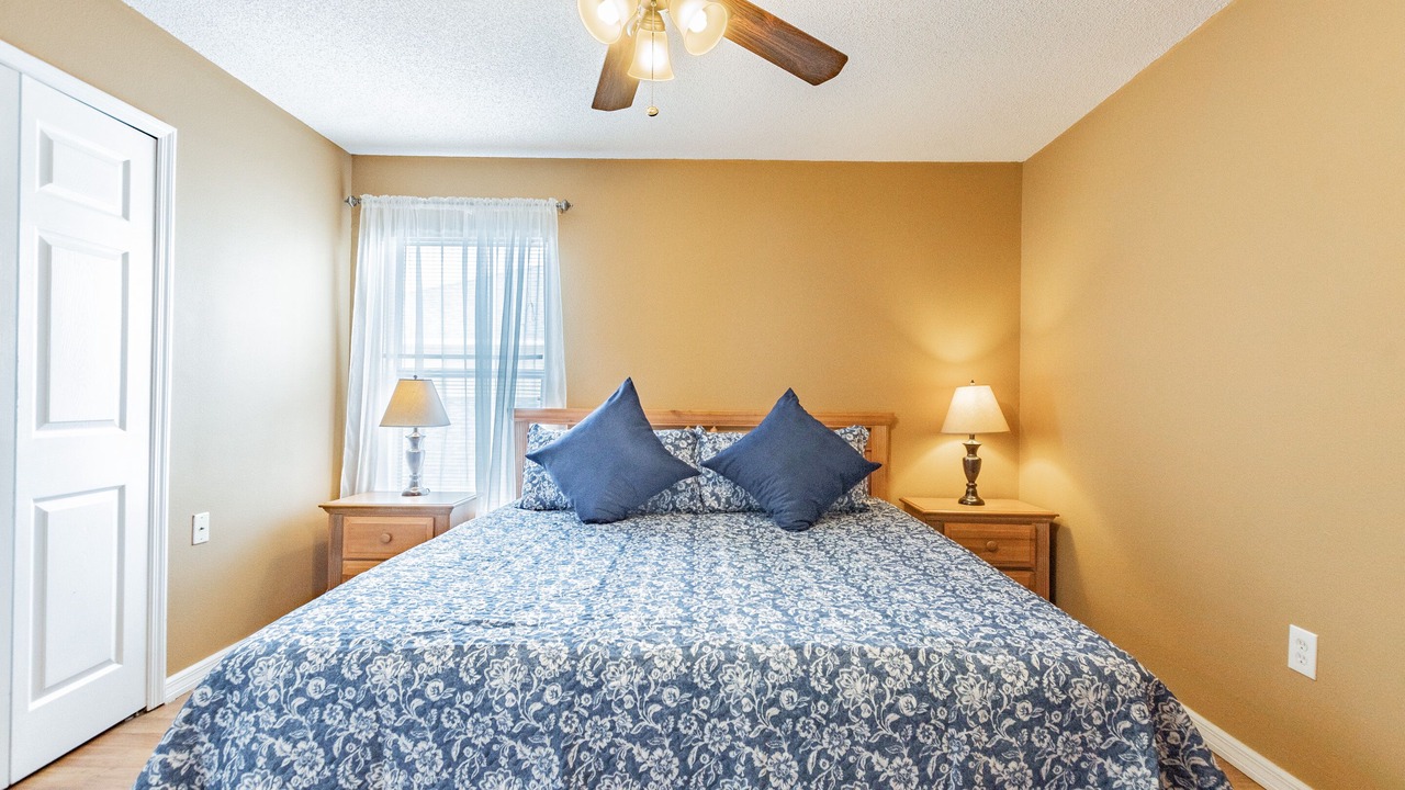 Photo of Bedroom in Lake Berkley