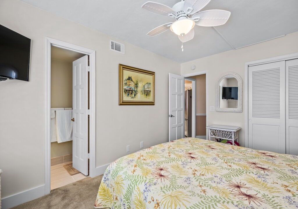 Photo of Bedroom in Indian River Shores