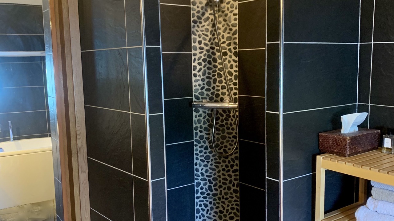 Photo of Bathroom in Suresnes
