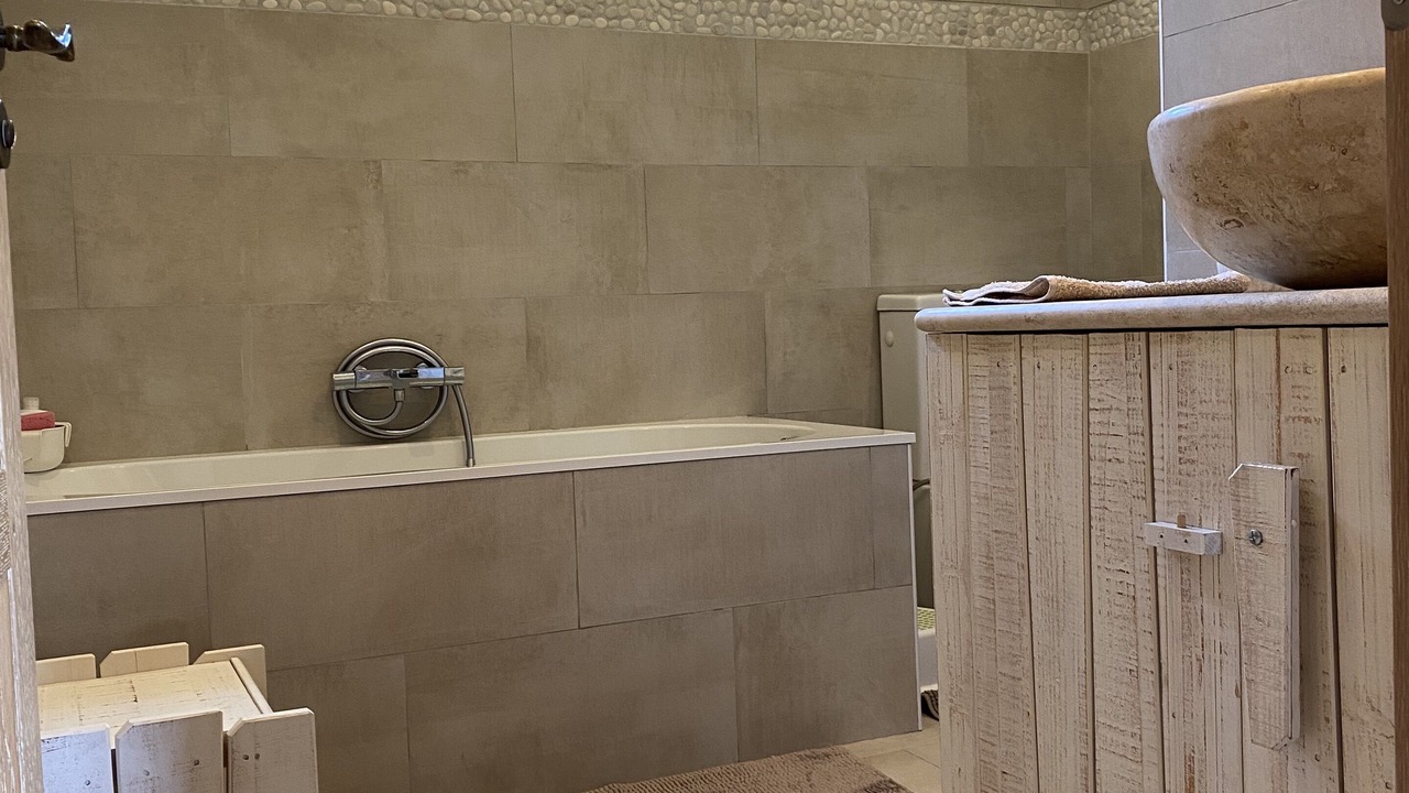 Photo of Bathroom in Chennevieres-sur-Marne
