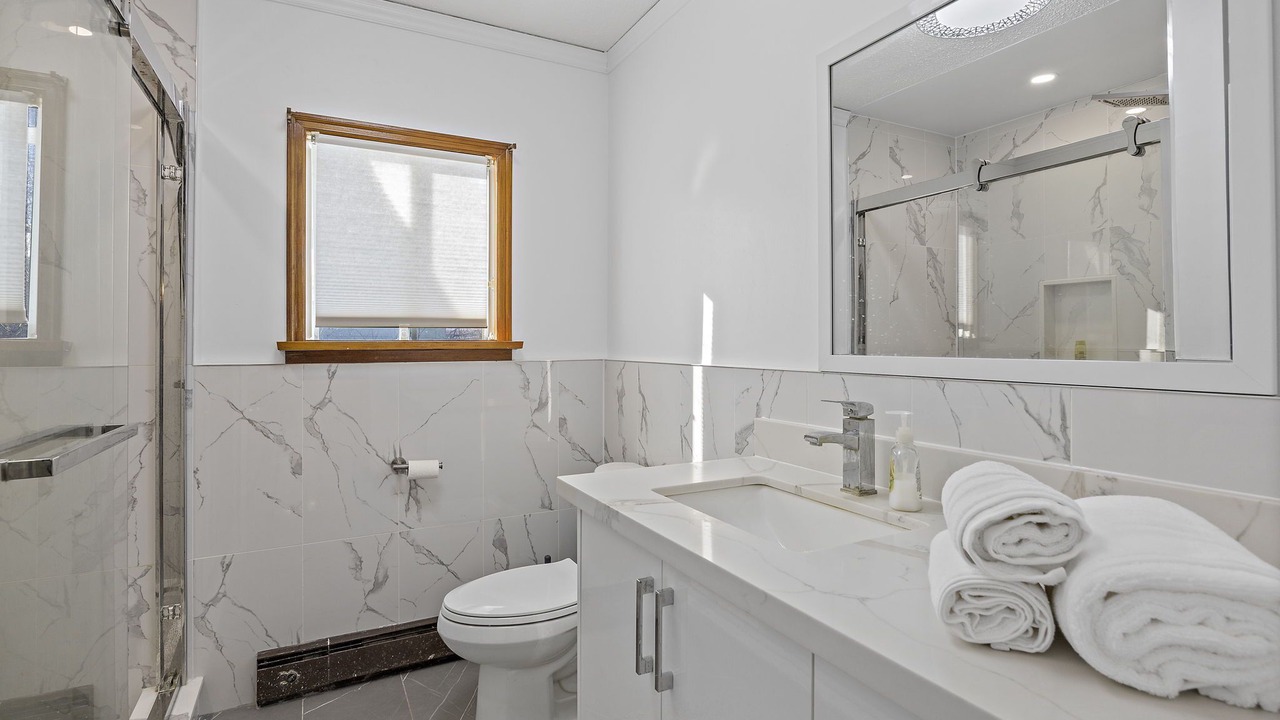 Photo of Bathroom in Pefferlaw
