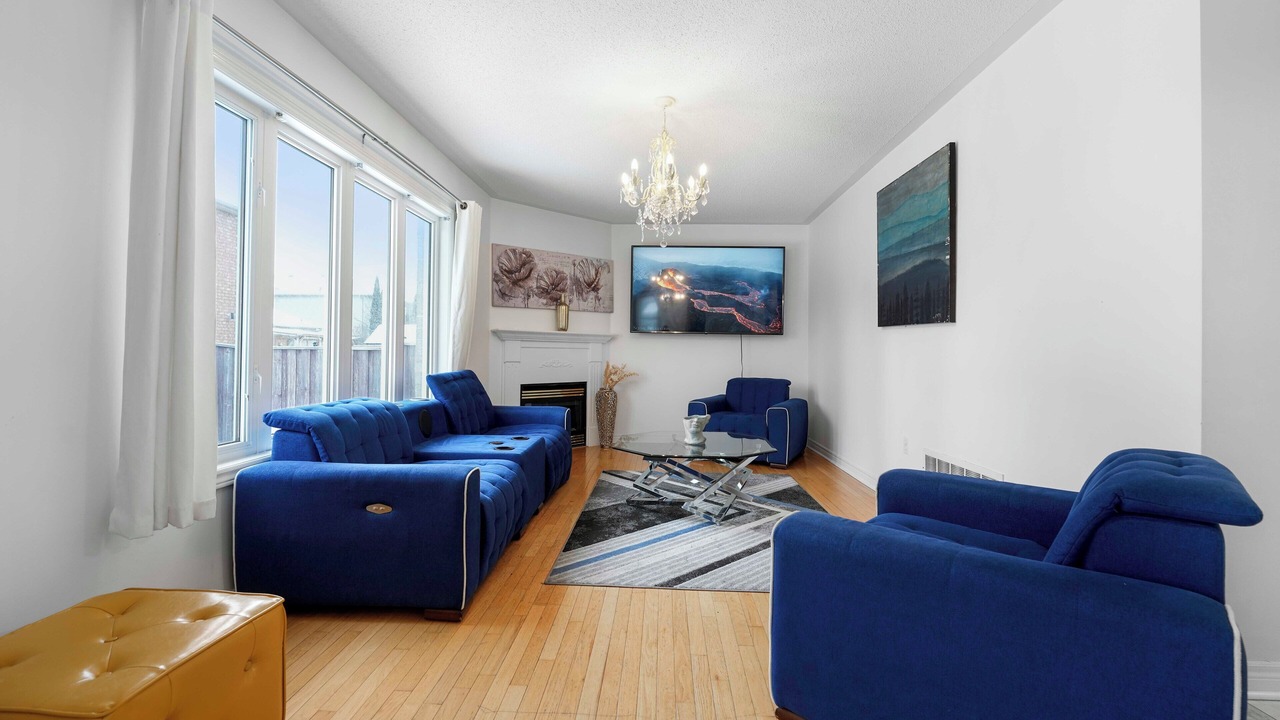 Photo of Bedroom in Richmond Hill