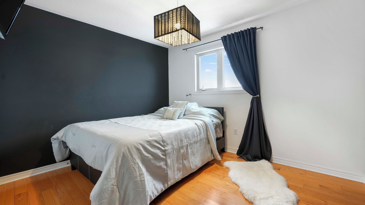 Photo of Bedroom in Richmond Hill