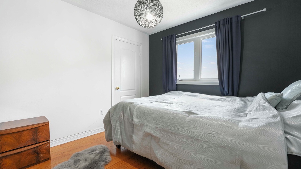 Photo of Bedroom in Richmond Hill