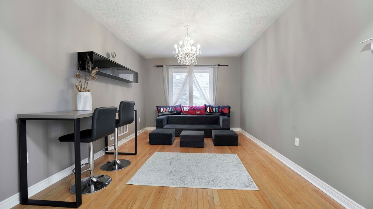 Photo of Bedroom in Richmond Hill