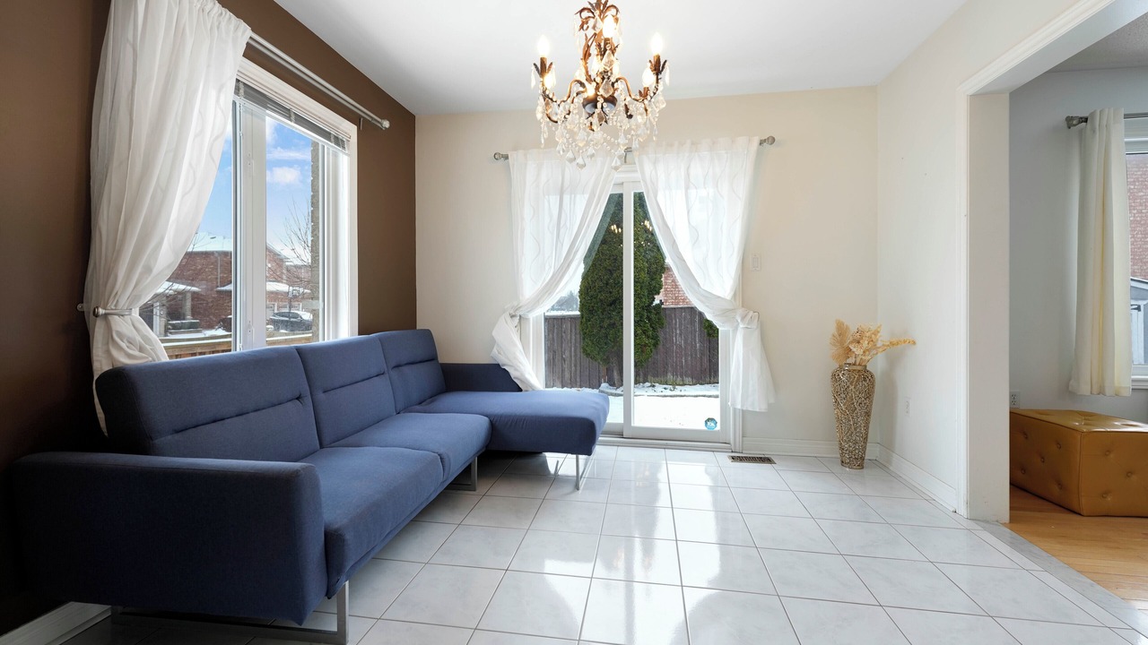 Photo of Bedroom in Richmond Hill
